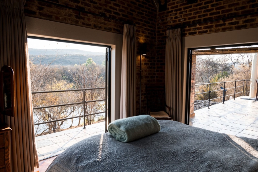 8 Bedroom Property for Sale in Parys Free State
